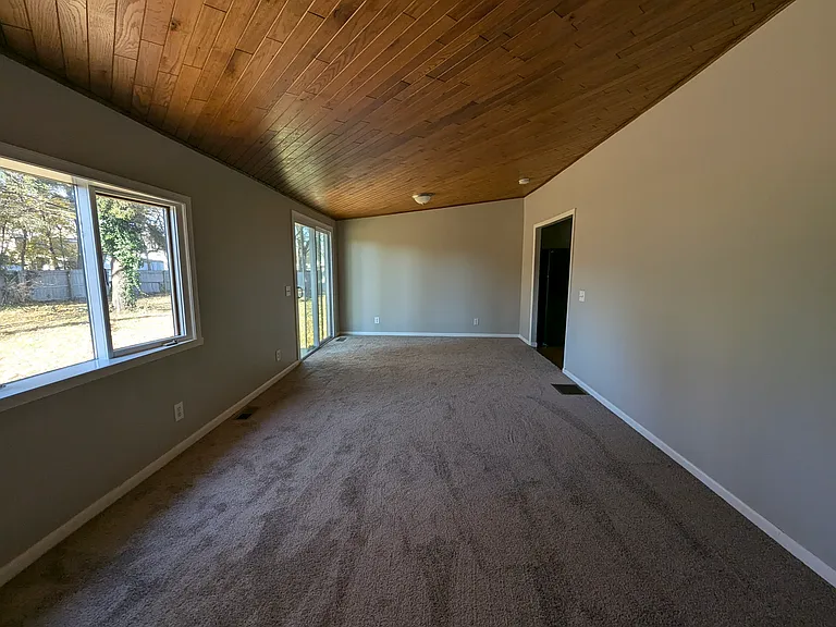 114 Maple Manor Dr — Photo 5