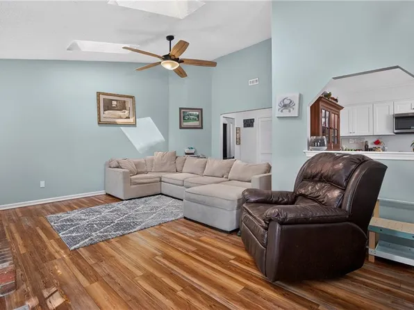 997 Culver Ln, Virginia Beach, VA 23454