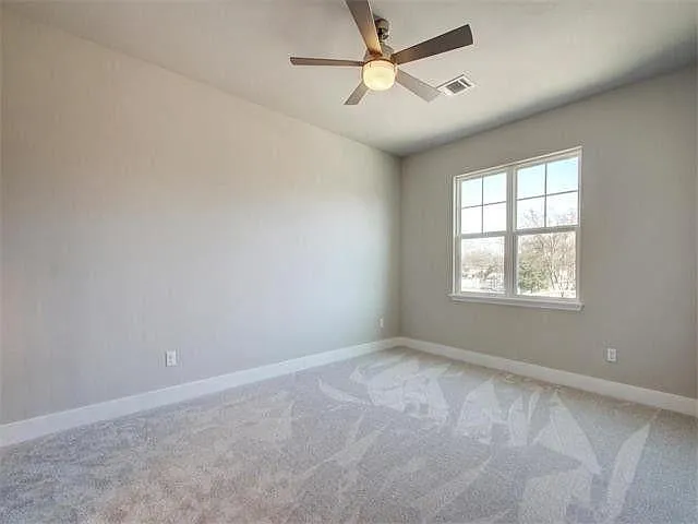 Empty second bedroom