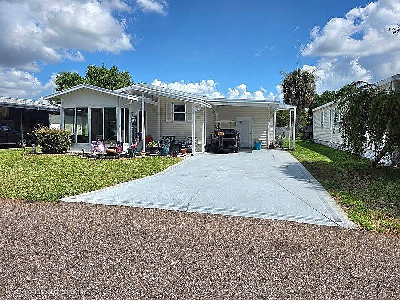 1st image of 32 Buccaneer Dr