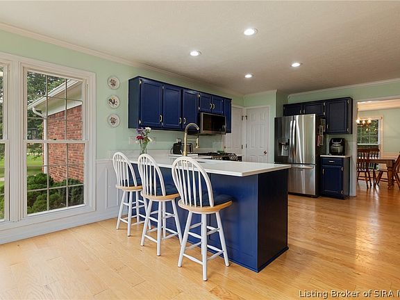 3rd image of 5003 White Tail Way
