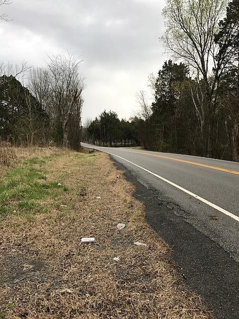 2nd image of 5969 Bradyville Pike
