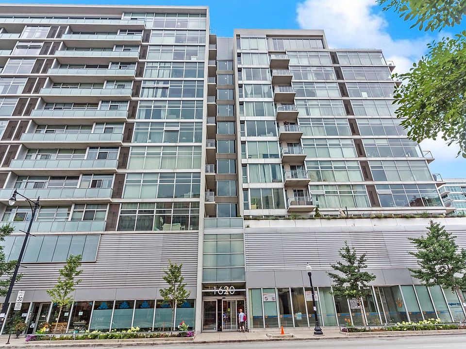 1st image of 1620 S Michigan Ave Unit 412