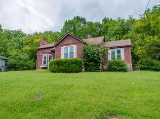 421 Cedarmont Dr, Nashville, TN 37211