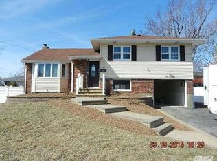 496 Fenimore Ave, North Babylon, NY 11703