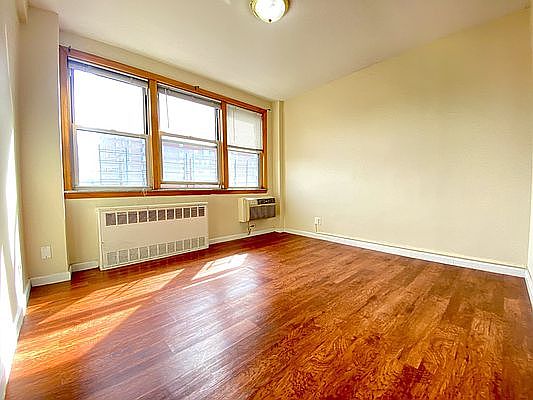 1st image of 50 Bayard St #7SS