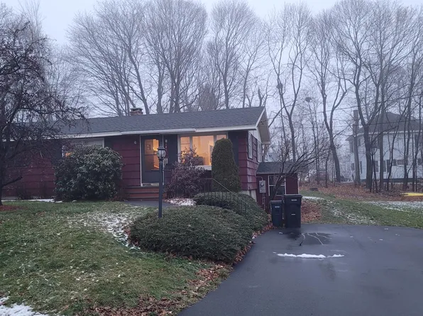 287 Birch St, Bangor, ME 04401