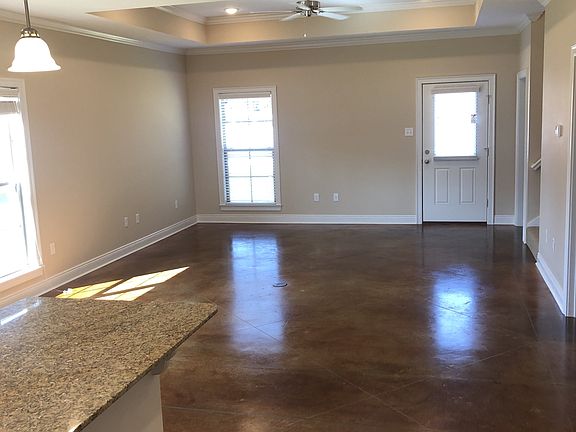 1555 Blue Lucerne Dr, Conway, AR 72034