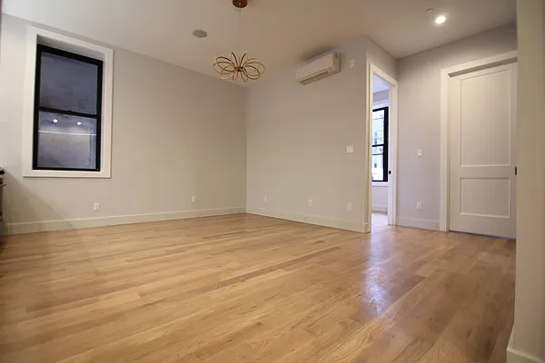 Rented by Nooklyn NYC LLC | media 59