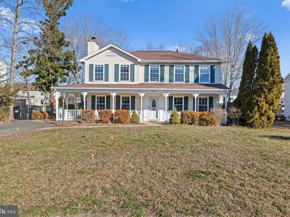 6078 Ponhill Dr, Woodbridge, VA 22193