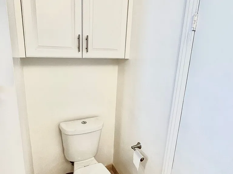 2 bed 1 bath Apt in North Park Area — Photo 15