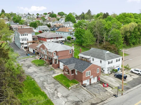 2109 Wayne St, Endicott, NY 13760