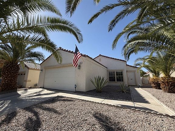 3rd image of 705 Salt Flats Cir