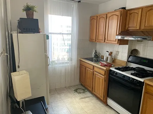 Rented by Oxford Property Group | media 5