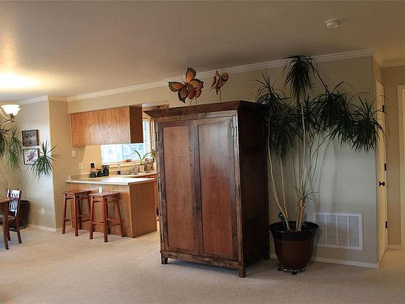 2nd image of 859 Forestglen Dr APT H