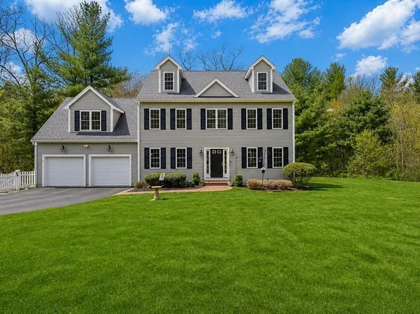 9 Willow Pl, Norfolk, MA 02056