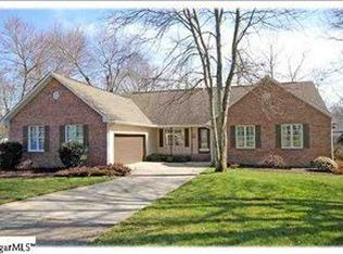 5 Thomas Ln, Simpsonville, SC 29681