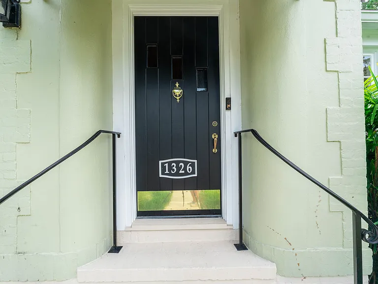 1326 Pinetree Rd — Photo 47