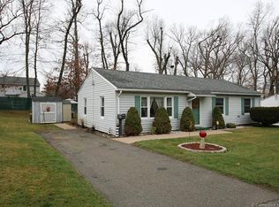 55 Faith Cir, Manchester, CT 06040