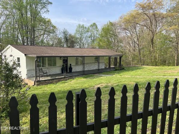 533 Foust Carney Rd, Powell, TN 37849