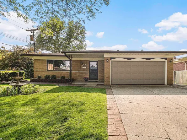 29429 Orvylle Dr, Warren, MI 48092