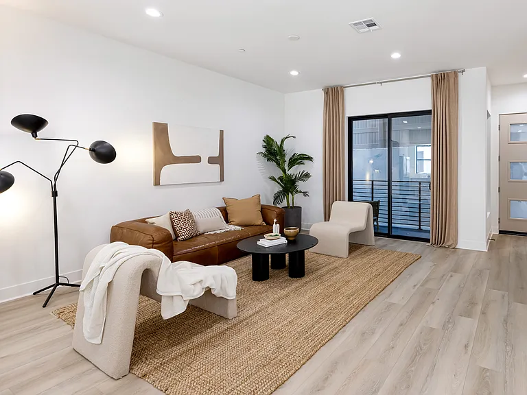 1320 W Cannon Dr #9 — Photo 5