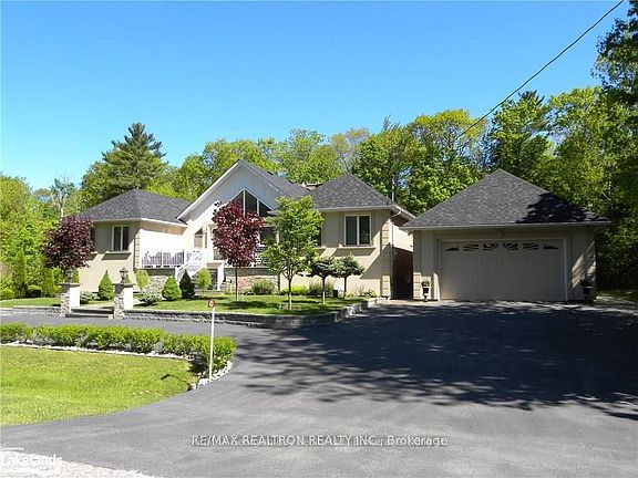 2nd image of 43 Staglir Dr