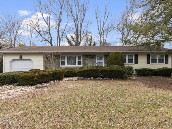 415 N Lake Shore Drive, Brick, NJ 08723