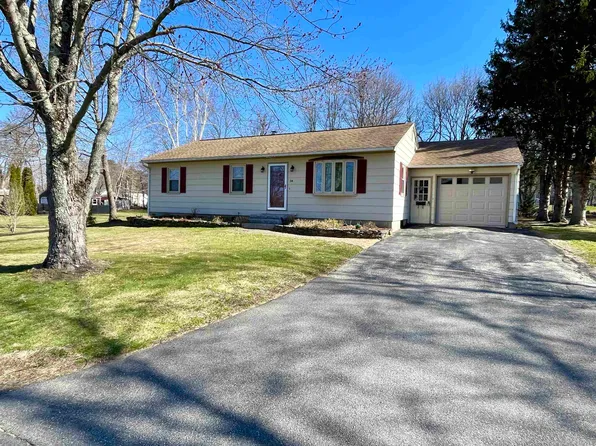 34 Adams Avenue, Rochester, NH 03867