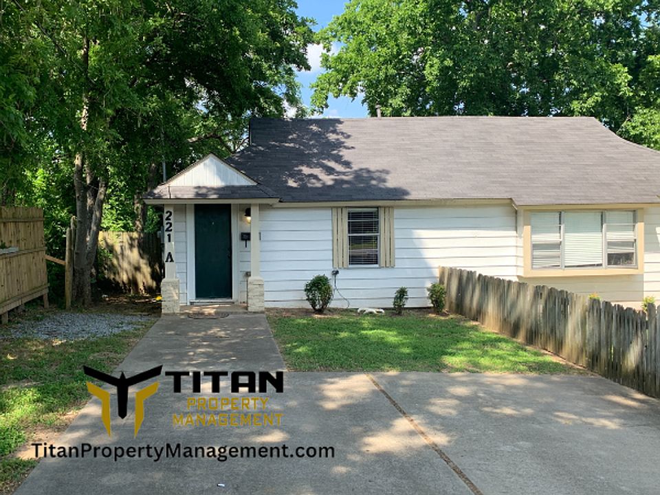 1st image of 221A Magnolia St #0
