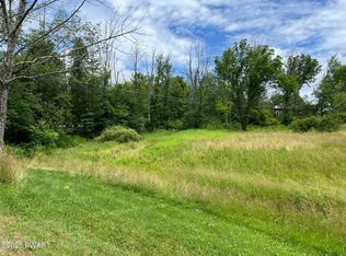 12 Mapleview Dr, Honesdale, PA 18431