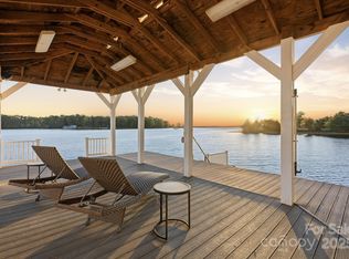 166 Iron Gate Cir, Mooresville, NC 28117