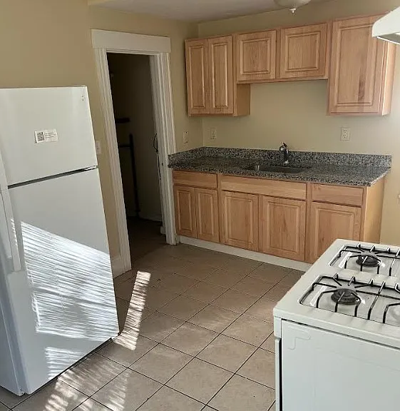 151 Stanwood St — Photo 4