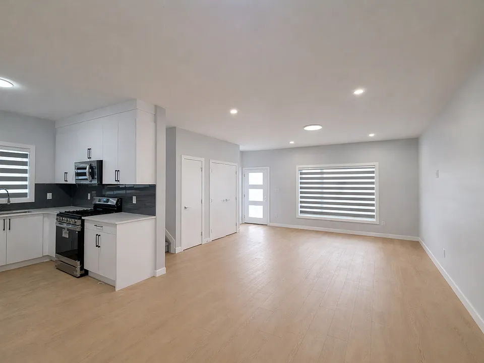 141 29th St SW #135
