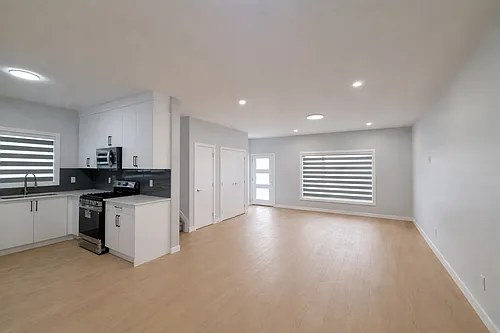 141 29th St SW #135 Photo 1