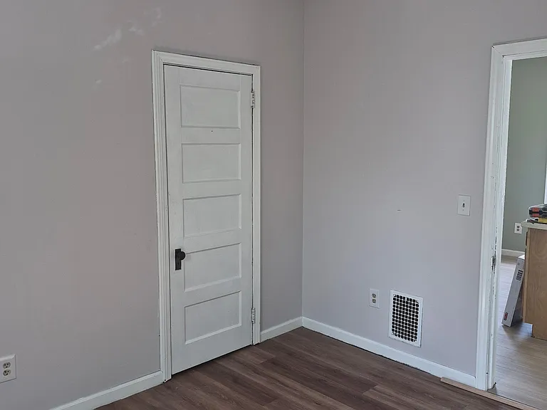 111 Caya Ave #2 — Photo 8
