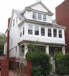 1st image of 601 E 22nd St