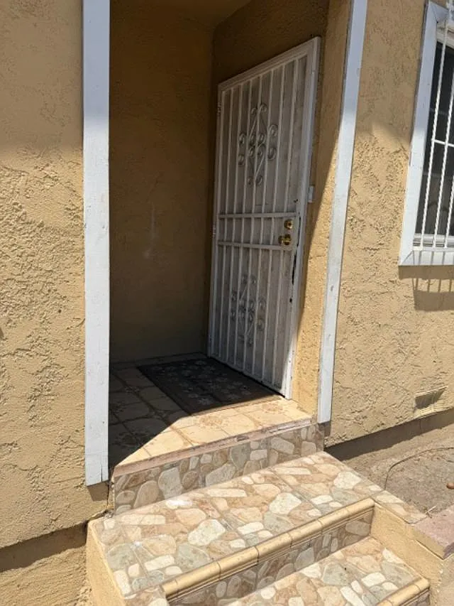 3 bed, 2100 sqft, $3,500 — Photo 2