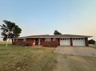 166495 E Us Highway 412, Laverne, OK 73848