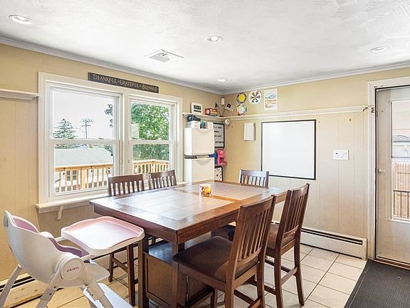 5th image of 22 Colwell Dr
