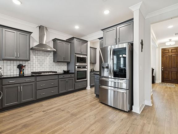 3rd image of 3737 Felipe Way