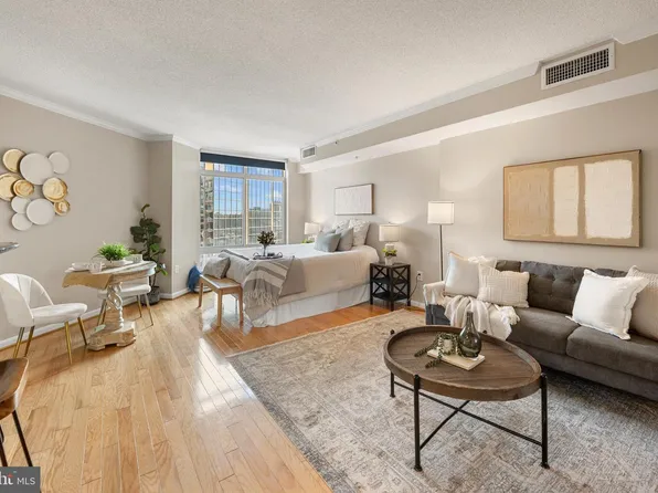 3101 N Hampton Dr APT 1319, Alexandria, VA 22302