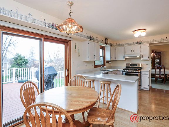 Kitchen / Breakfast Room