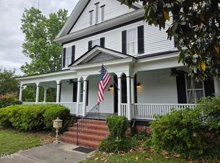 401 N Main St, Louisburg, NC 27549