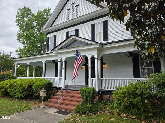401 N Main St, Louisburg, NC 27549