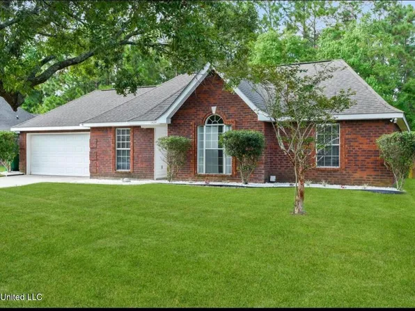 14246 Oakview Cir, Vancleave, MS 39565