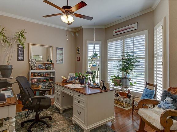 3rd image of 218 Cocopa Dr
