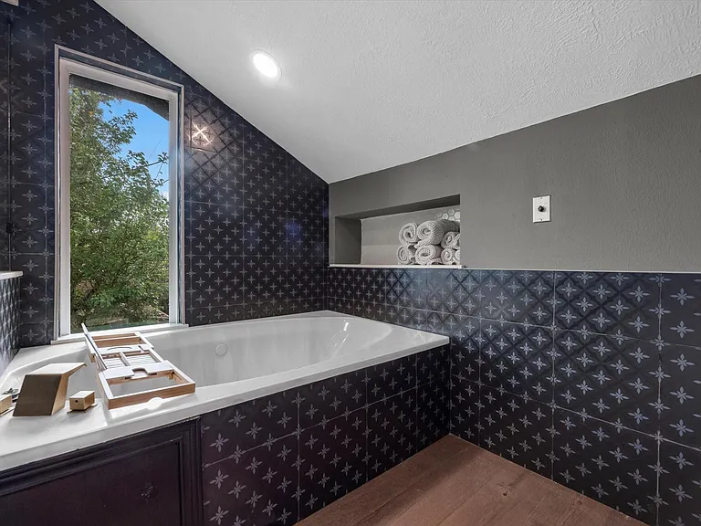 5041 Nina Lee Ln — Photo 28