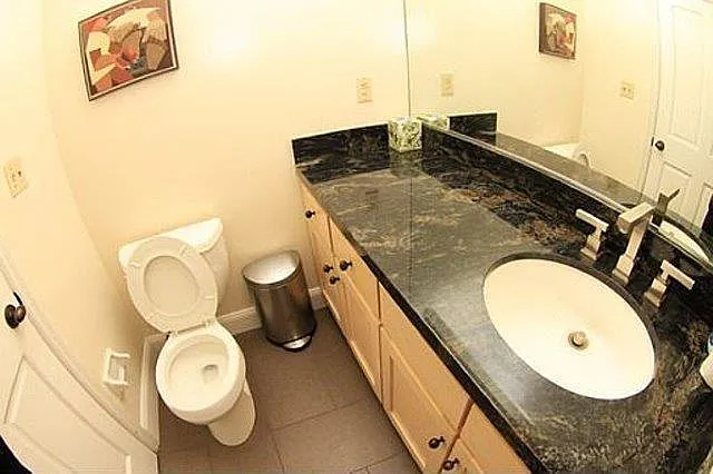 876 Castro St — Photo 16