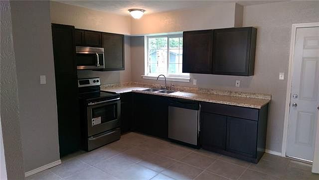 2nd image of 508 W Inwood Dr
